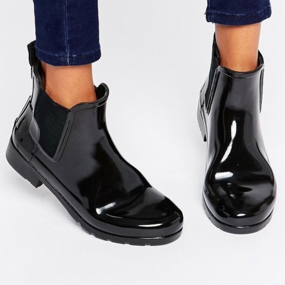 hunter chelsea gloss ankle boots